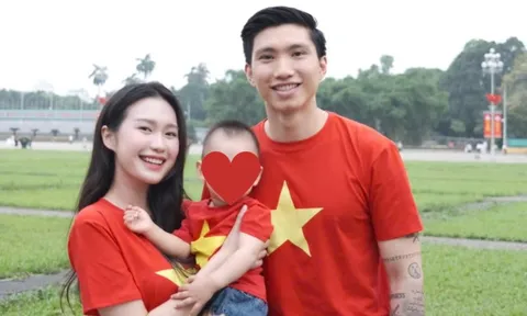 Gia đình Văn Hậu - Doãn Hải My tung bộ ảnh xịn xò mừng 30/4, được khen "gấp 3 visual", "gấp 3 lòng yêu nước"