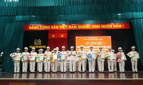 Quảng Ngãi: Công bố quyết định của Bộ trưởng Bộ Công an, Giám đốc Công an tỉnh về công tác tổ chức, cán bộ