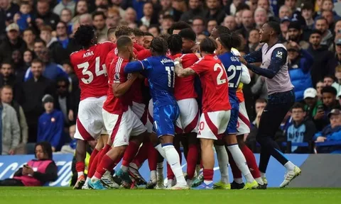 Tát vào mặt đối thủ, cầu thủ Chelsea vẫn thoát án phạt từ FA