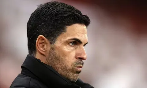 Arsenal khốn đốn, HLV Arteta phải cầu viện tài năng tuổi 16