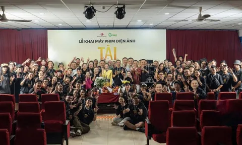 Phóng to bức ảnh chụp Mỹ Tâm và Mai Tài Phến, cả MXH hốt hoảng vì 1 chi tiết đáng sợ