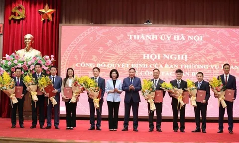 Hà Nội công bố các quyết định về công tác cán bộ