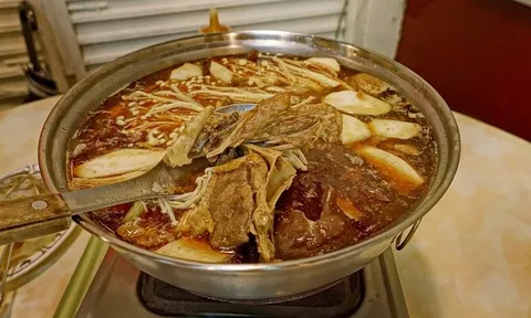 Người đàn ông bất ngờ tử vong sau khi ăn món vịt kho gừng