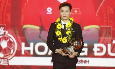 Hoàng Đức đoạt cú đúp danh hiệu ở Giải thưởng Quả bóng vàng Việt Nam 2025