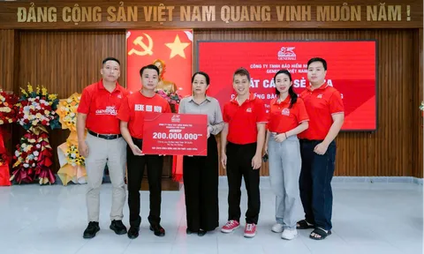 Generali Việt Nam trực tiếp trao tặng hơn 1,2 tỷ đồng hỗ trợ người dân tái thiết cuộc sống sau bão lũ