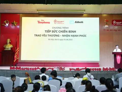 Trao yêu thương tại Viện Huyết học và Truyền máu Trung ương