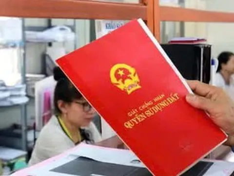 Hà Nội yêu cầu dừng nộp hồ sơ giấy liên quan đến thủ tục sổ đỏ