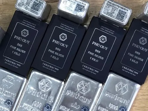 Giá bạc quay đầu giảm sau khi bất ngờ tăng vọt
