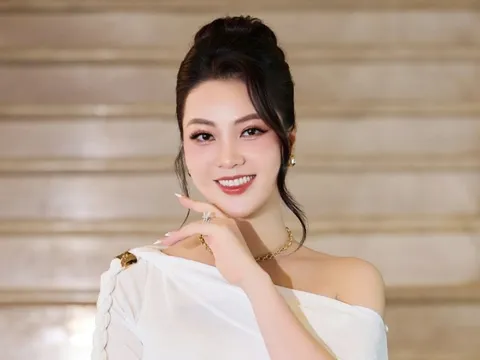 Sắc vóc cùng thần thái gây ngỡ ngàng của Á hậu Thụy Vân sau sinh con thứ 2