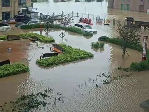 Tôi mất gần 40 triệu chỉ sau một trận mưa: Bài học đắt giá khi mua căn hộ tầng một vì tưởng "rẻ mà hời"