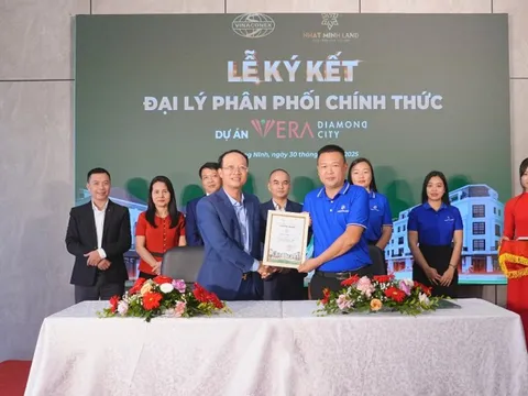 Lễ ký kết với các đại lý phân phối dự án Vera Diamond City Quảng Ninh