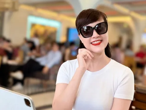 Lần hiếm hoi nghệ sĩ Vân Dung khoe "gia tài" trên mạng xã hội