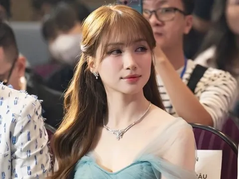 Hòa Minzy: Tôi đang ngủ anh Đan Trường nhắn tin hỏi "em ơi số tài khoản bao nhiêu? Bao nhiêu tiền?"