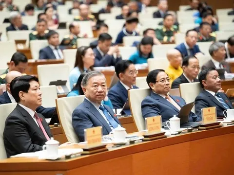 Quốc hội thảo luận về Văn kiện trình Đại hội XIV của Đảng