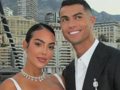 Hot: Ronaldo đích thân xác nhận thời gian tổ chức đám cưới với Georgina, mức độ xa hoa khiến ai cũng bất ngờ