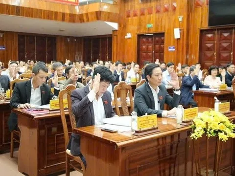 Bãi nhiệm chức danh một Hội thẩm TAND tỉnh Quảng Trị