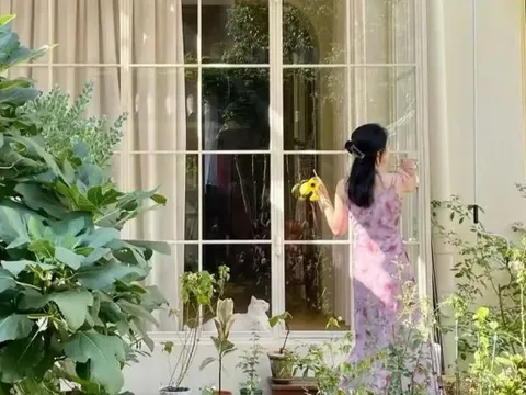 36 tuổi vẫn không kết hôn, người phụ nữ cải tạo đống đổ nát thành nhà đẹp như mộng: "Vậy là đủ bình yên rồi"