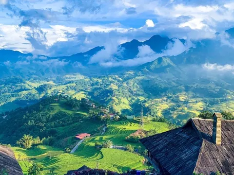 Không phải Đà Lạt, đây mới là nơi được báo Hàn khen hết lời, ví như “Thụy Sĩ của Việt Nam”: Tổng thu du lịch 22.000 tỷ đồng, khách Tây mê tít