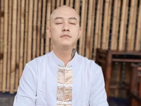 Chuyện gì đang xảy ra với Tuấn Hưng?