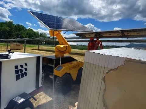 500.000 tấm pin năng lượng mặt trời được lắp đặt nhanh chóng nhờ thứ không ngờ