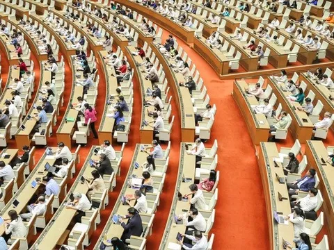 Quốc hội họp về công tác nhân sự, thông qua các nghị quyết về kinh tế, ngân sách