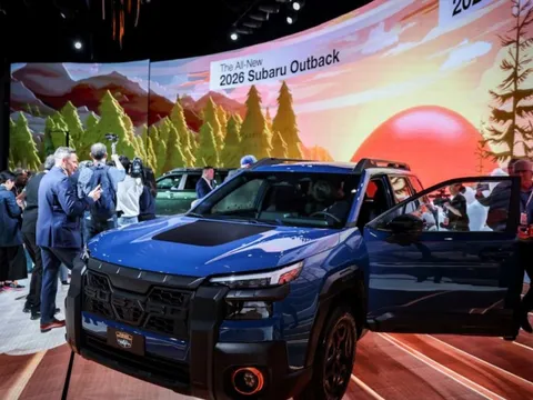 Thêm 1 hãng ô tô từ bỏ giấc mơ xe điện, quay về làm hybrid