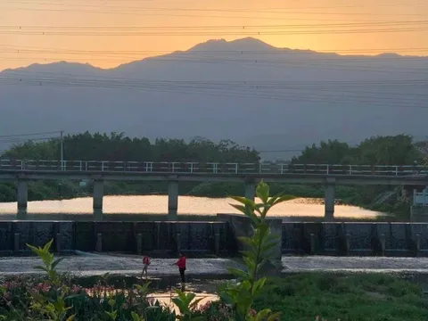 Cặp vợ chồng xây biệt thự cho cả đại gia đình 9 người sinh sống, sau 18 tháng phải bật thốt: “Mọi người đổi ý hết rồi”