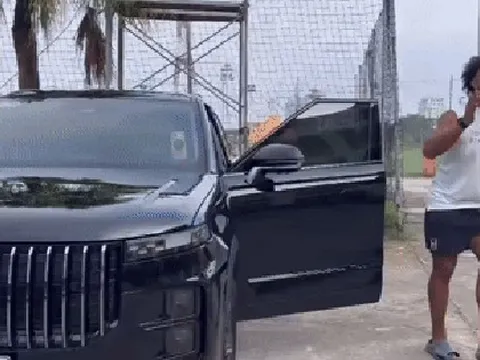 Xuân Son "quẩy" nhạc Sơn Tùng MTP, mừng rỡ ngày trở lại tuyển Việt Nam