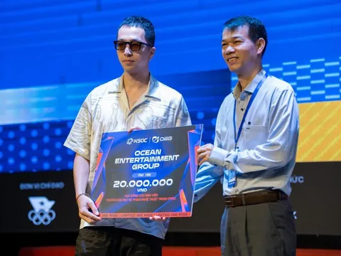 OEG Cyber Hub trao học bổng cho sinh viên