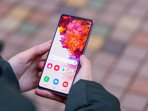Tin buồn cho người dùng 5 mẫu điện thoại Samsung quen thuộc