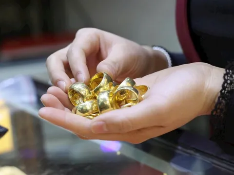 Công an Hà Nội cảnh báo chiêu lừa đảo khiến người dân không muốn bán vàng nhưng vẫn phải bán