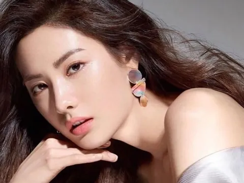 "Mỹ nhân đẹp nhất thế giới" cùng mẹ bắt kẻ cướp có vũ khí