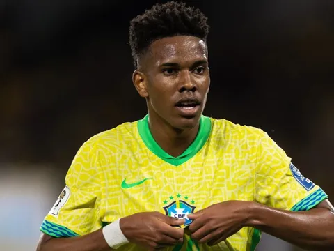 HLV Ancelotti khẳng định Chelsea “may mắn” khi sở hữu tài năng Brazil