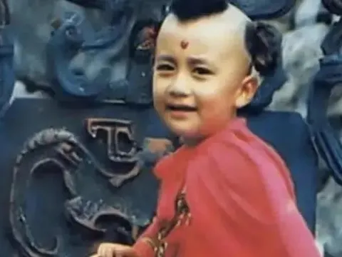 Cuộc sống khó tin sau 40 năm của nam diễn viên đóng Hồng Hài Nhi nổi tiếng nhất