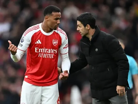 Ba kịch bản cho Arsenal