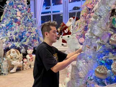 Chủ mới cho Đàm Vĩnh Hưng ở lại biệt thự tới hết Tết Nguyên đán