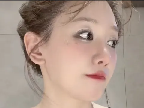 Hari Won: "Em thấy em hết thuốc chữa"