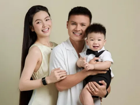 Quang Hải - Chu Thanh Huyền liên tục chuyển khoản 50 triệu đồng