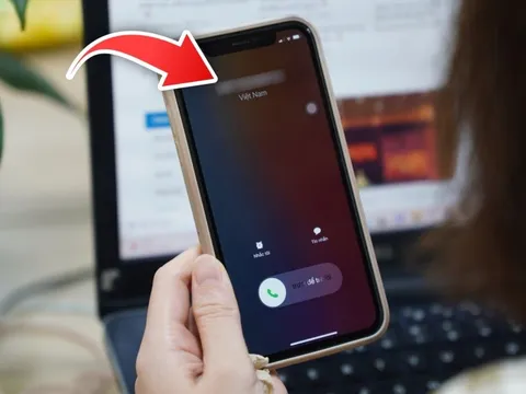 Điện thoại trên tay, tiền vẫn "bốc hơi": Chiêu độc rút sạch tài khoản trong 1 phút