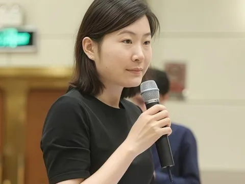 Một khoản thu khiến bà mẹ TP.HCM ấm ức: Tổng lên đến 35 triệu đồng, số tiền này rồi đi đâu, về đâu?