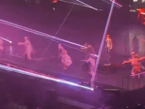 Nam ca sĩ N. bị hủy show gấp, cát-xê 25 tỷ cũng không chịu