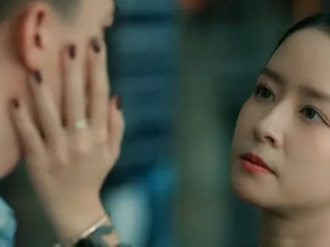 Nhan sắc của nữ diễn viên U40 khiến Huyền Lizzie dè chừng