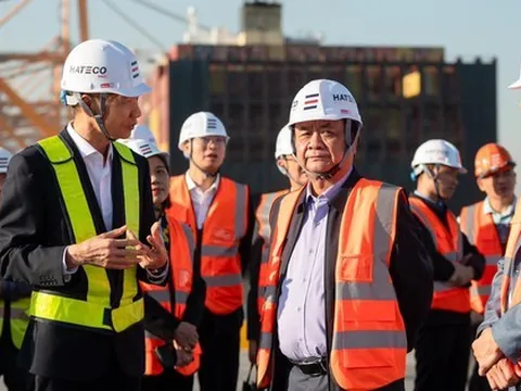 Phó Chủ tịch Quốc hội Lê Minh Hoan thăm mô hình cảng biển 'xanh, thông minh' tại Hải Phòng