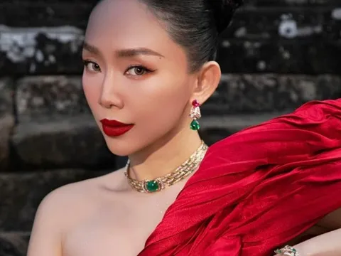 Tình yêu thứ 2 của Tóc Tiên