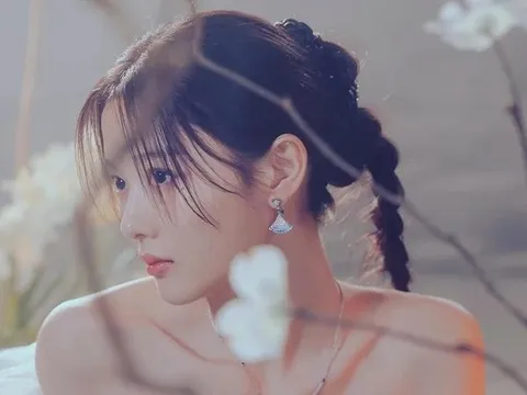 Nhan sắc "vạn người mê" của "em gái quốc dân" lộng lẫy trong váy cưới