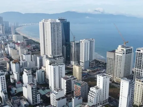 Đà Nẵng lên tiếng về cao ốc 'đua nhau' mọc ven biển