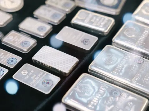 Giá bạc tăng vọt, liên tiếp lập đỉnh mới