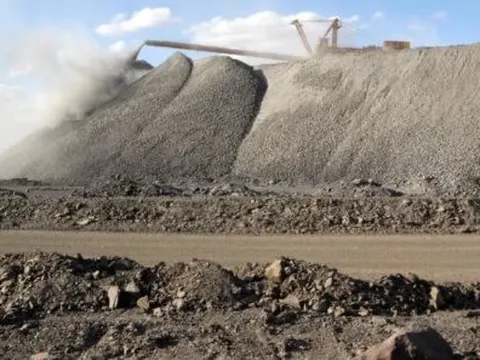 Giá đất hiếm cao gấp 3 lần thời điểm Trung Quốc siết xuất khẩu, chuyện gì đang xảy ra?