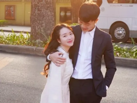 Bà xã của tiền vệ Lương Xuân Trường hiếm hoi lộ diện, phong thái gây bất ngờ