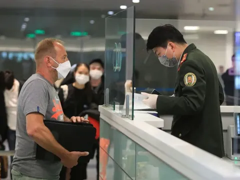 E-visa tại 41 cửa khẩu: Bước tiến lớn sang “cửa ngõ mở” cho du lịch và đầu tư